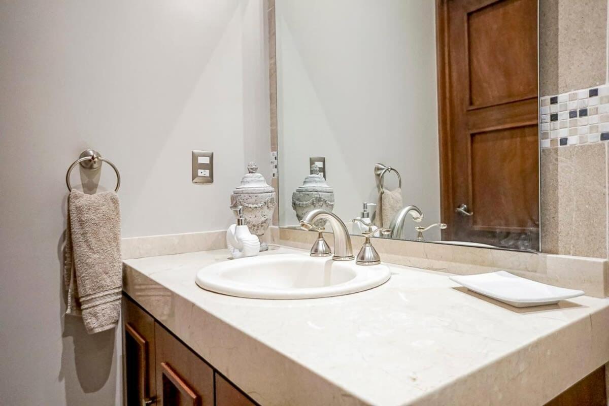 Lujoso Departamento En Leon Apartment Exterior photo